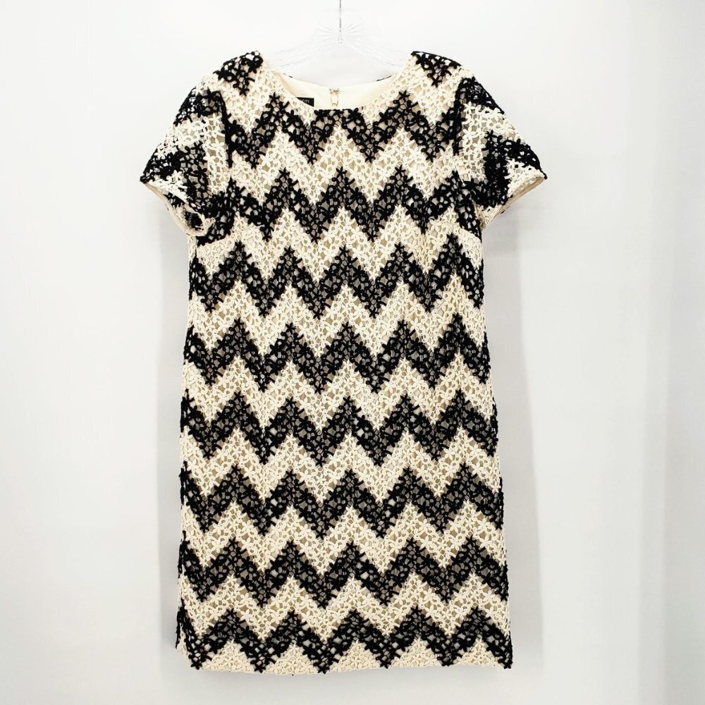 TALBOTS Chevron Lace Shift Dress Short Sleeve Black Cream Petite Short 8